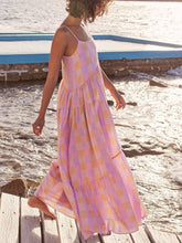 Vestido a cuadros con vuelo